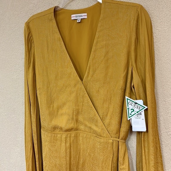 GUESS NWT Hanna Asymmetrical wrap Dress Golden Chartreuse size M - Picture 5 of 10